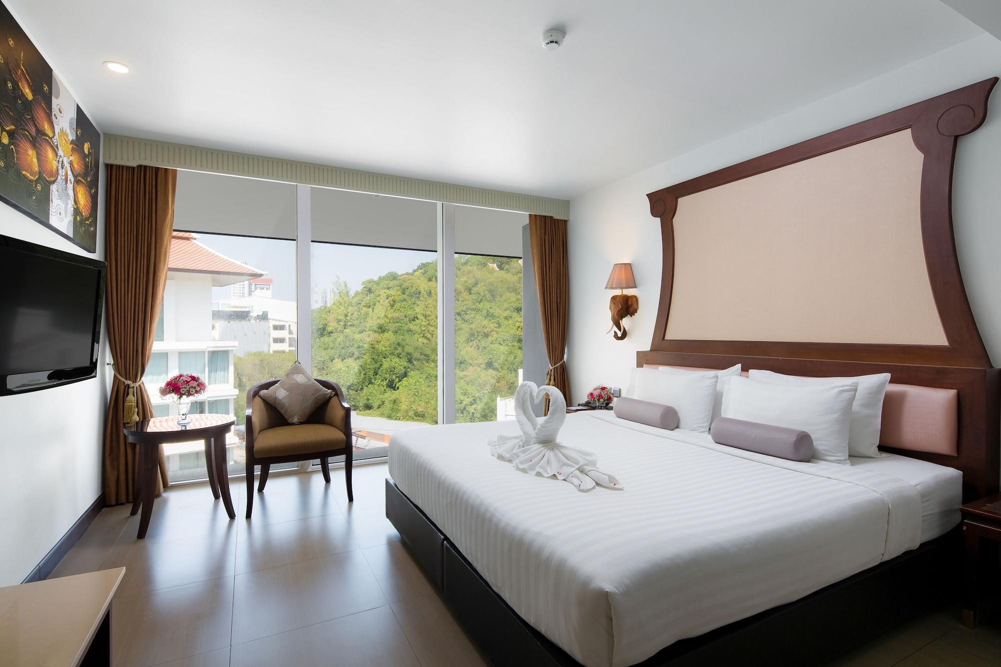 Aiyara Grand Hotel Pattaja Kültér fotó