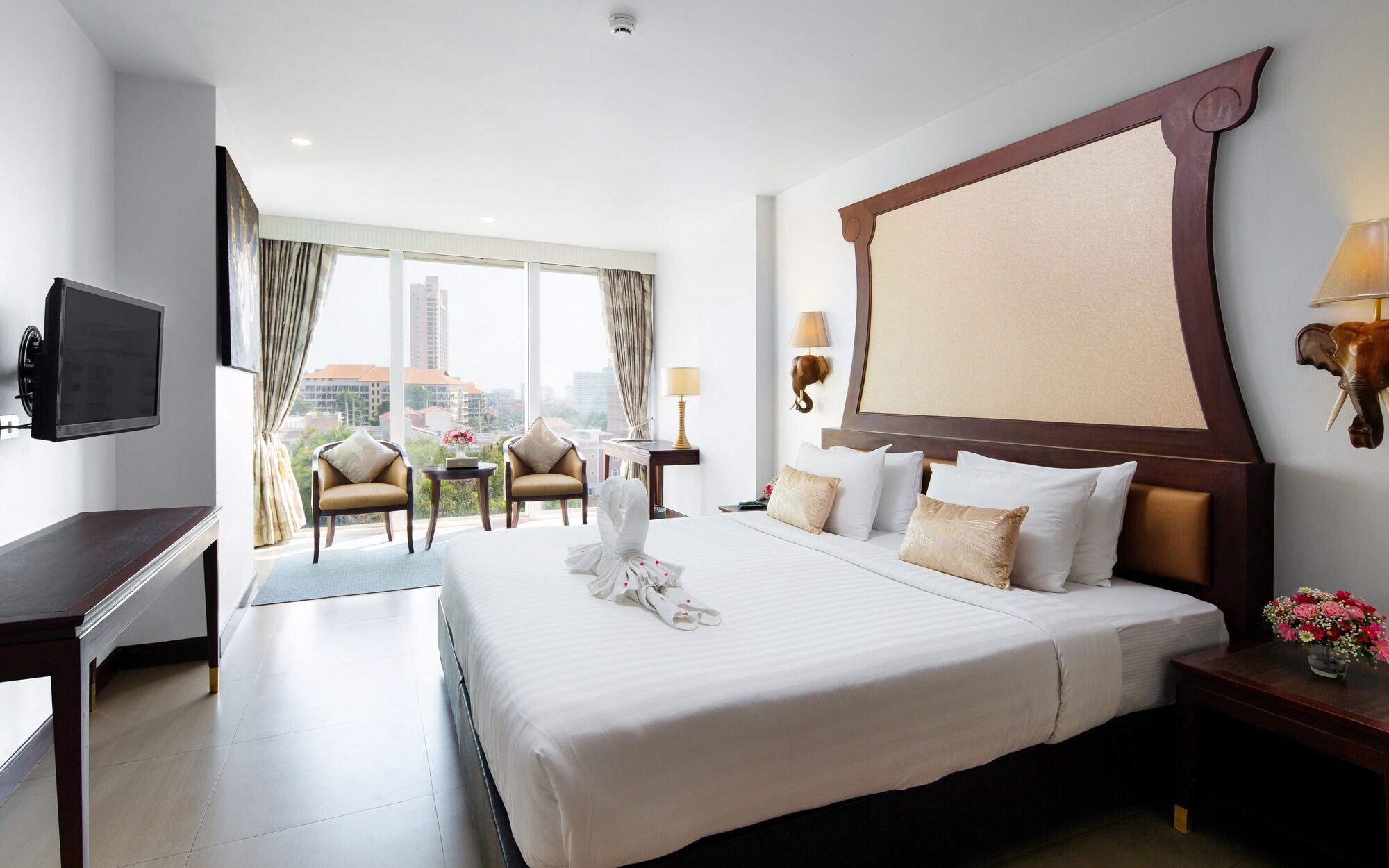 Aiyara Grand Hotel Pattaja Kültér fotó