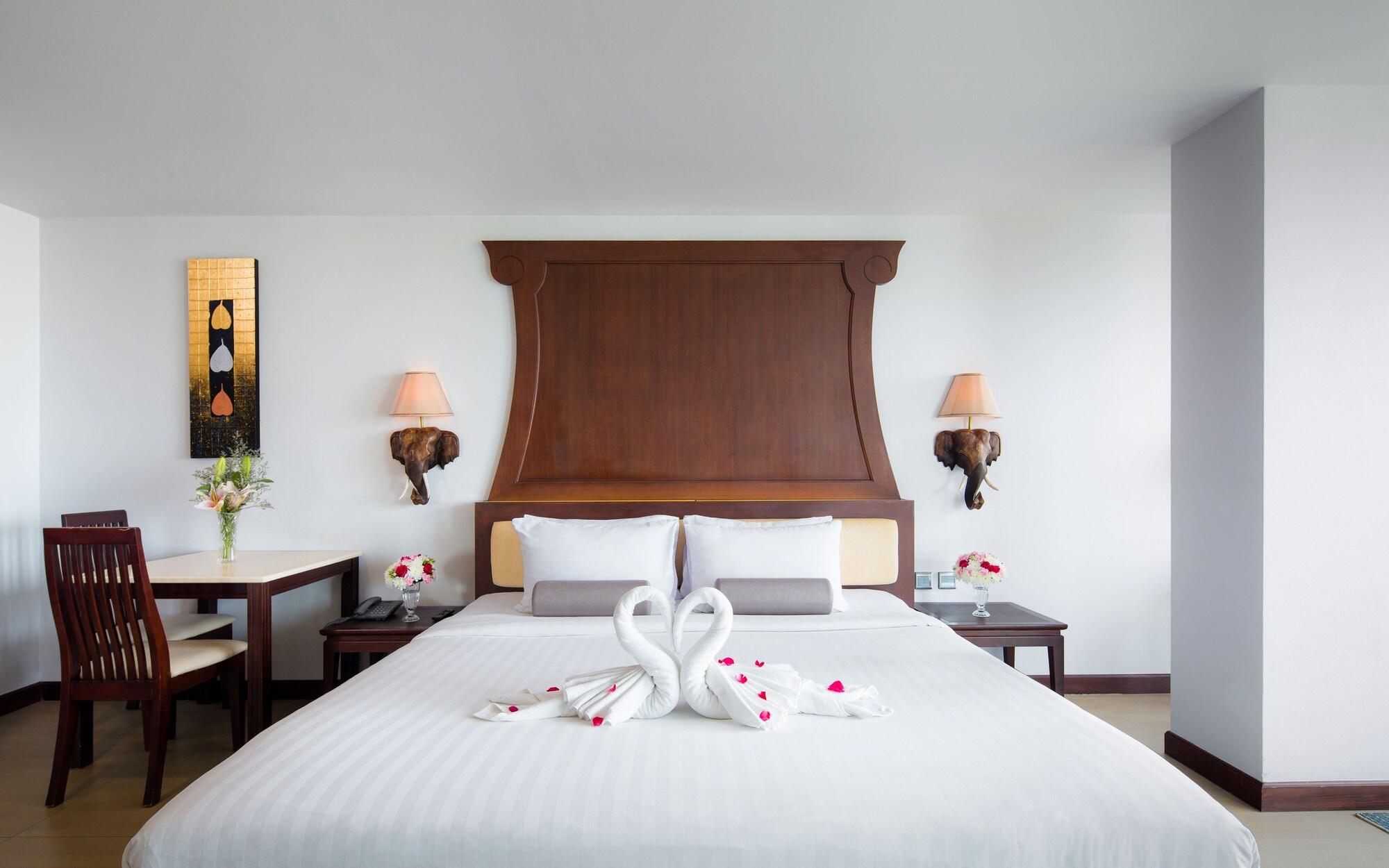 Aiyara Grand Hotel Pattaja Kültér fotó