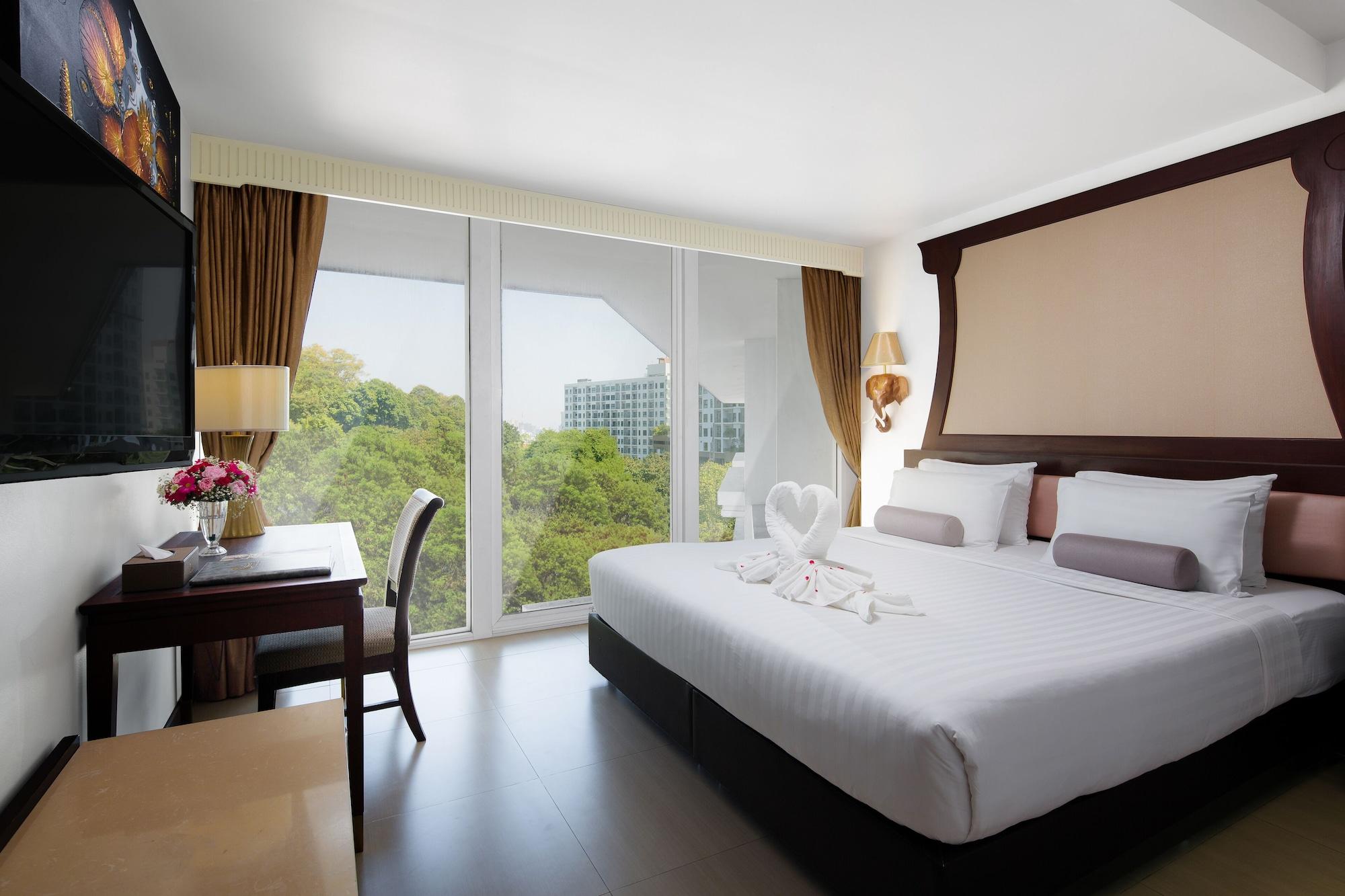Aiyara Grand Hotel Pattaja Kültér fotó