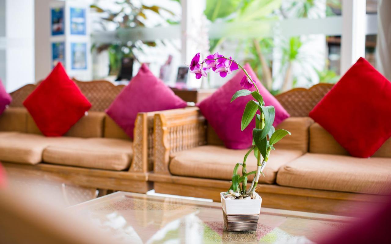 Aiyara Grand Hotel Pattaja Kültér fotó