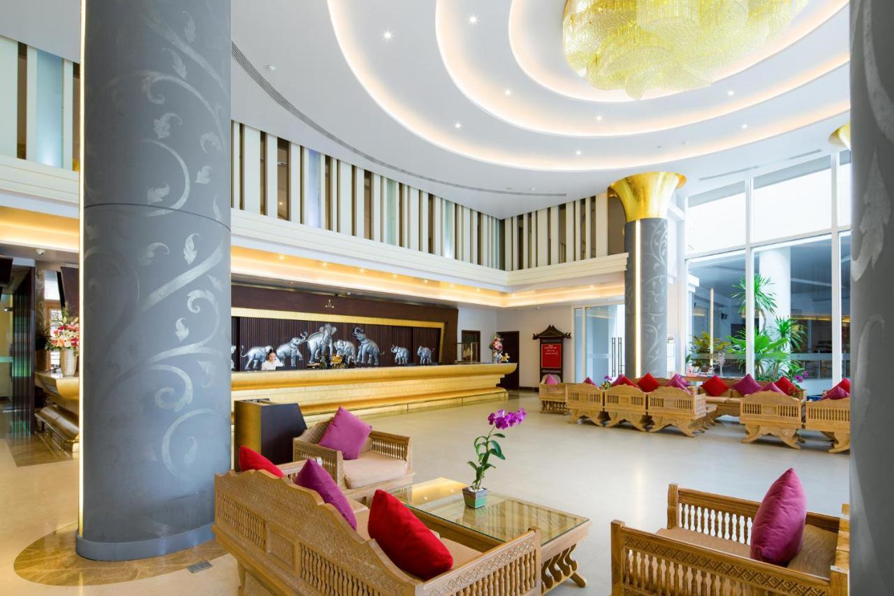 Aiyara Grand Hotel Pattaja Kültér fotó